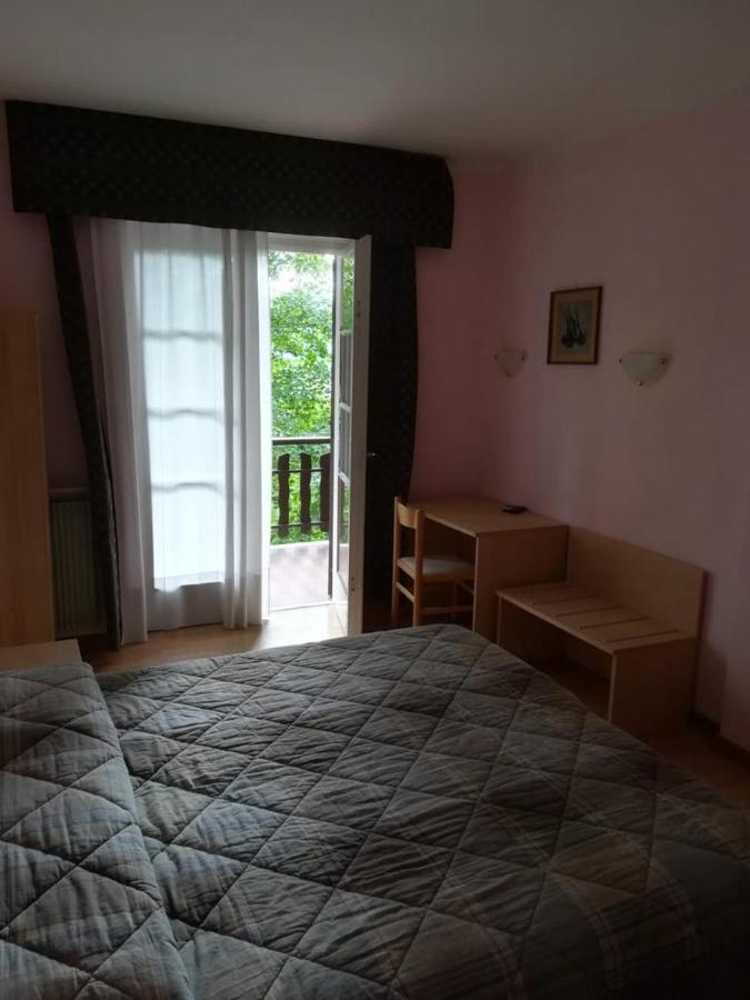 Royal Hotel Paolino Cavareno Εξωτερικό φωτογραφία