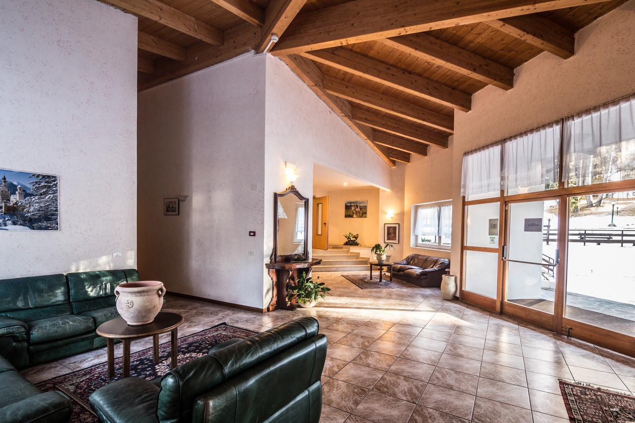 Royal Hotel Paolino Cavareno Εξωτερικό φωτογραφία